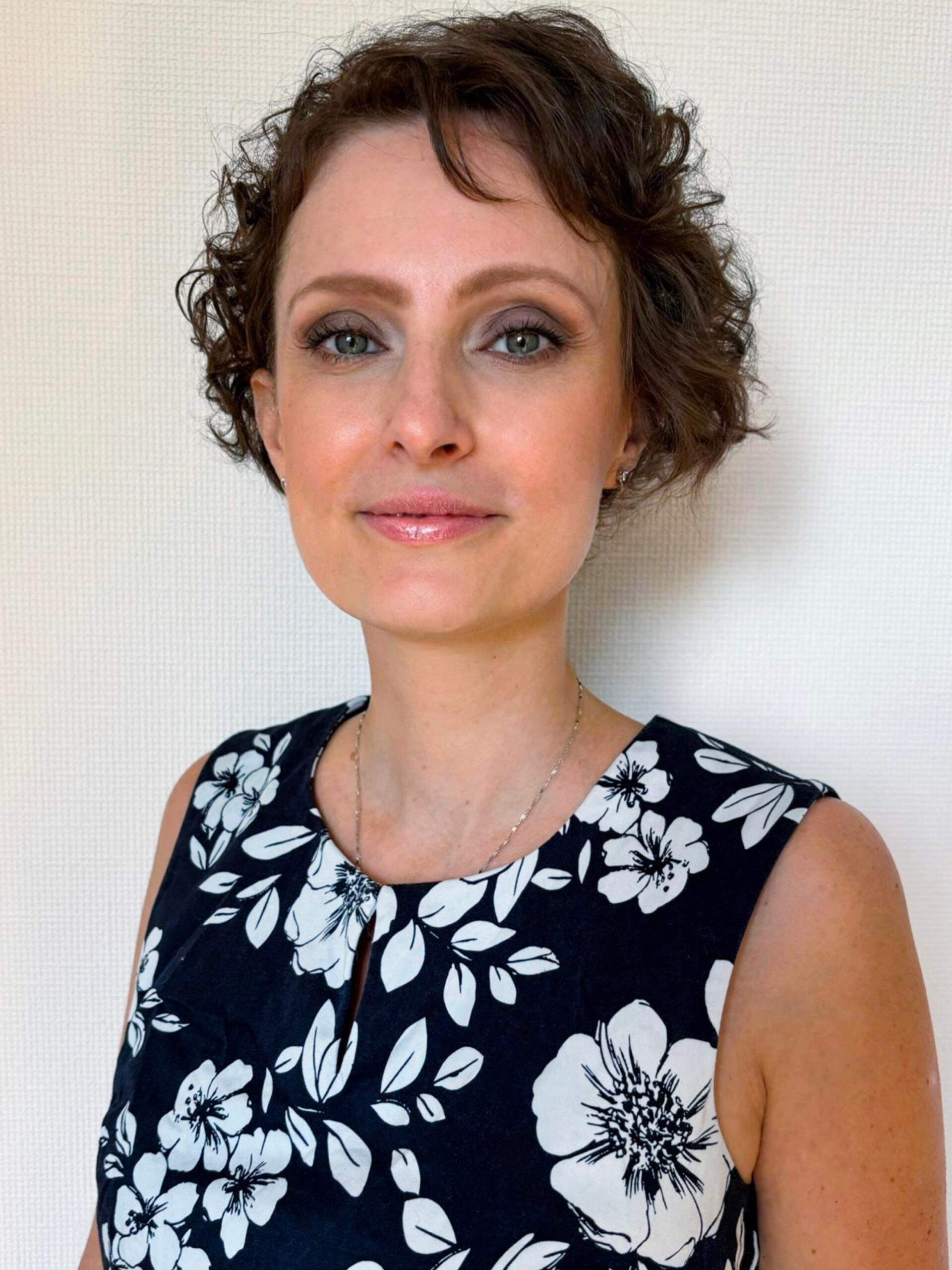 Moni ok2 vagott scaled 1